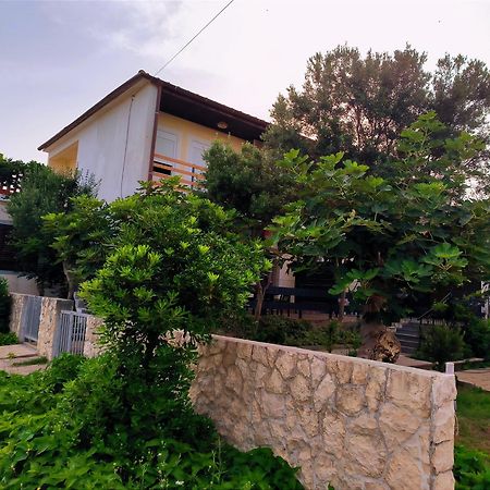 Apartments Orlic Povljana Exterior foto
